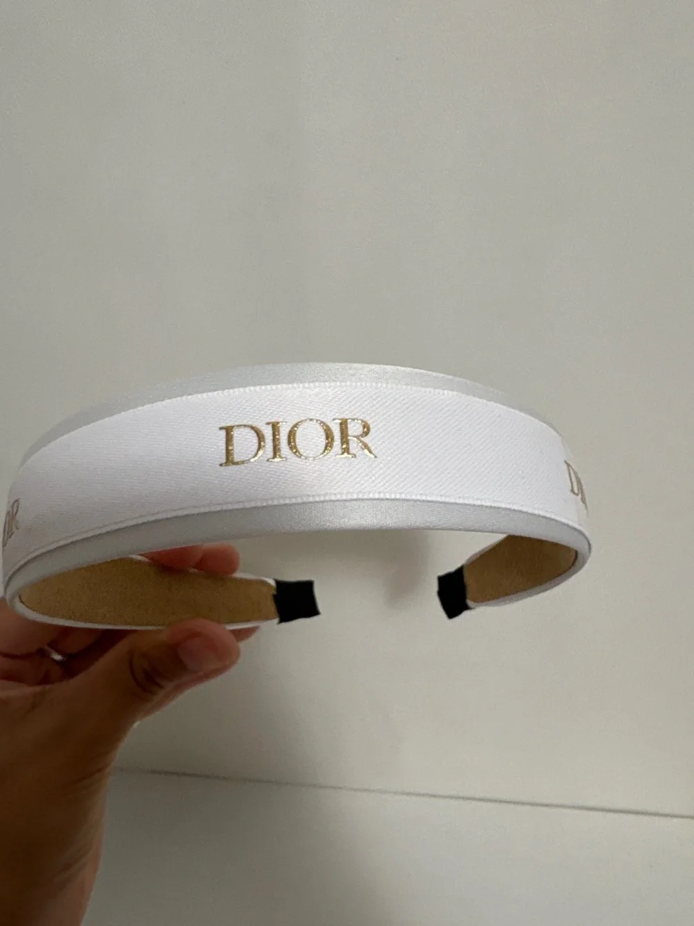 Dior please see