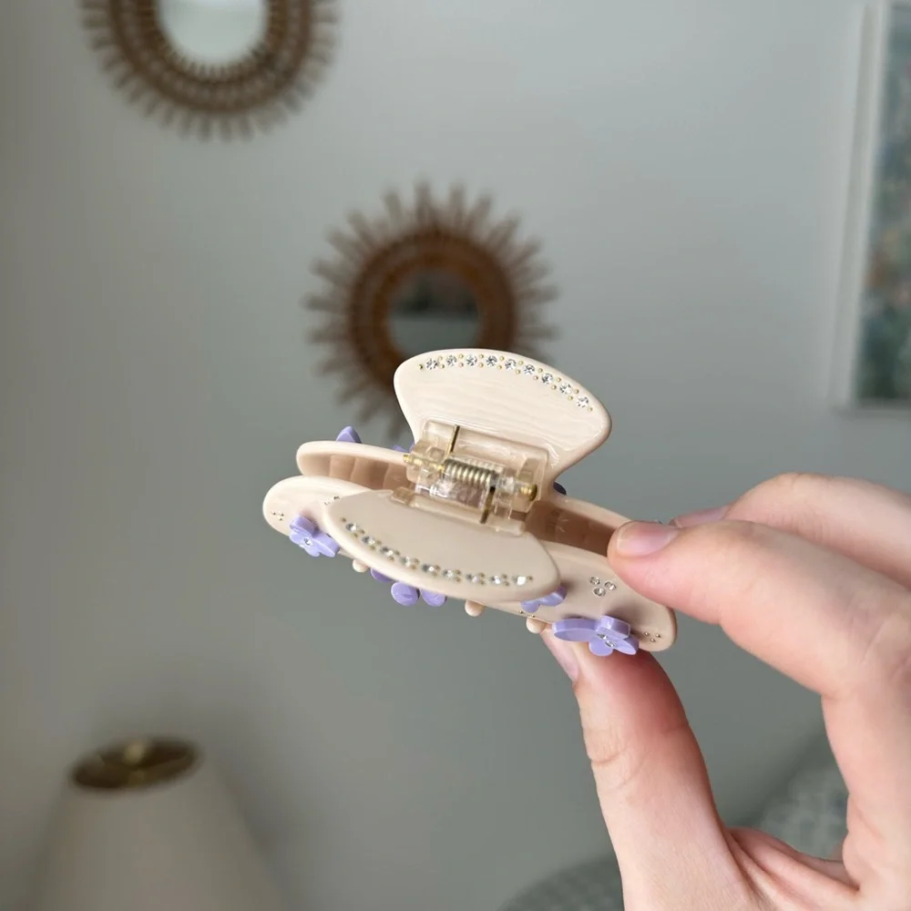 Sweetheart Clip in Lavender Angel food