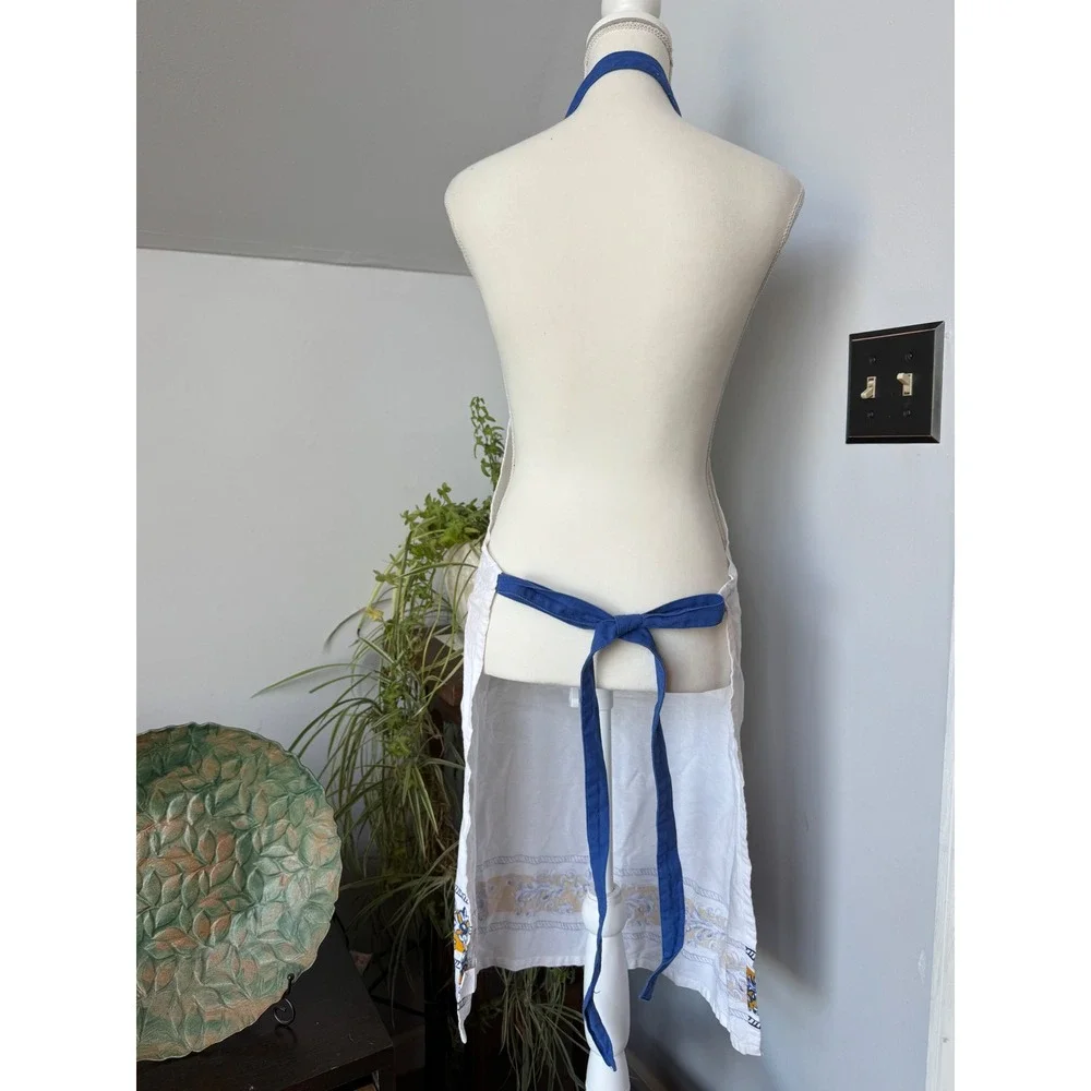 Sur La Table cotton bib