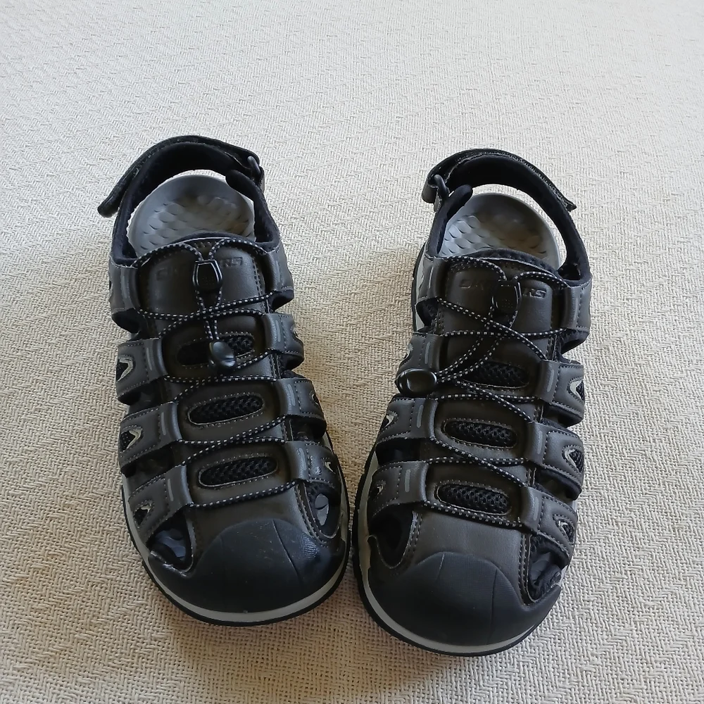Skechers size luxe