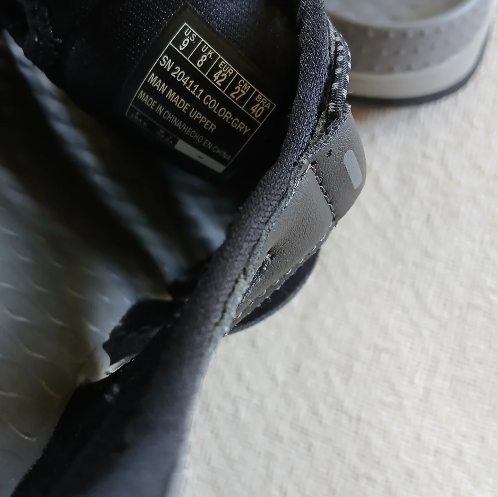 Skechers size luxe