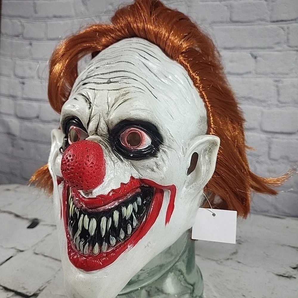 Twisted Clown Rubber Mask Child Youth OSFA Halloween Horror Freak Cosplay NWT