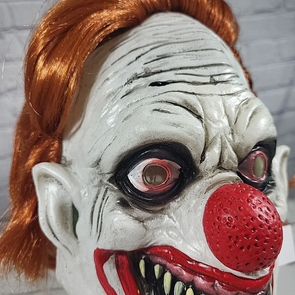 Twisted Clown Rubber Mask Child Youth OSFA Halloween Horror Freak Cosplay NWT