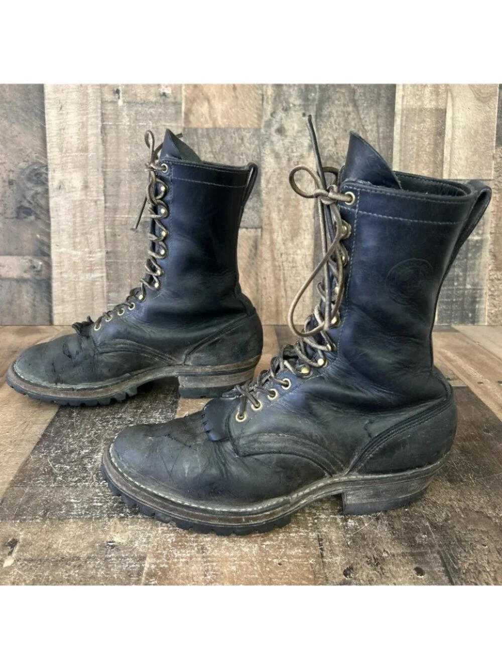 WhiteS used boots