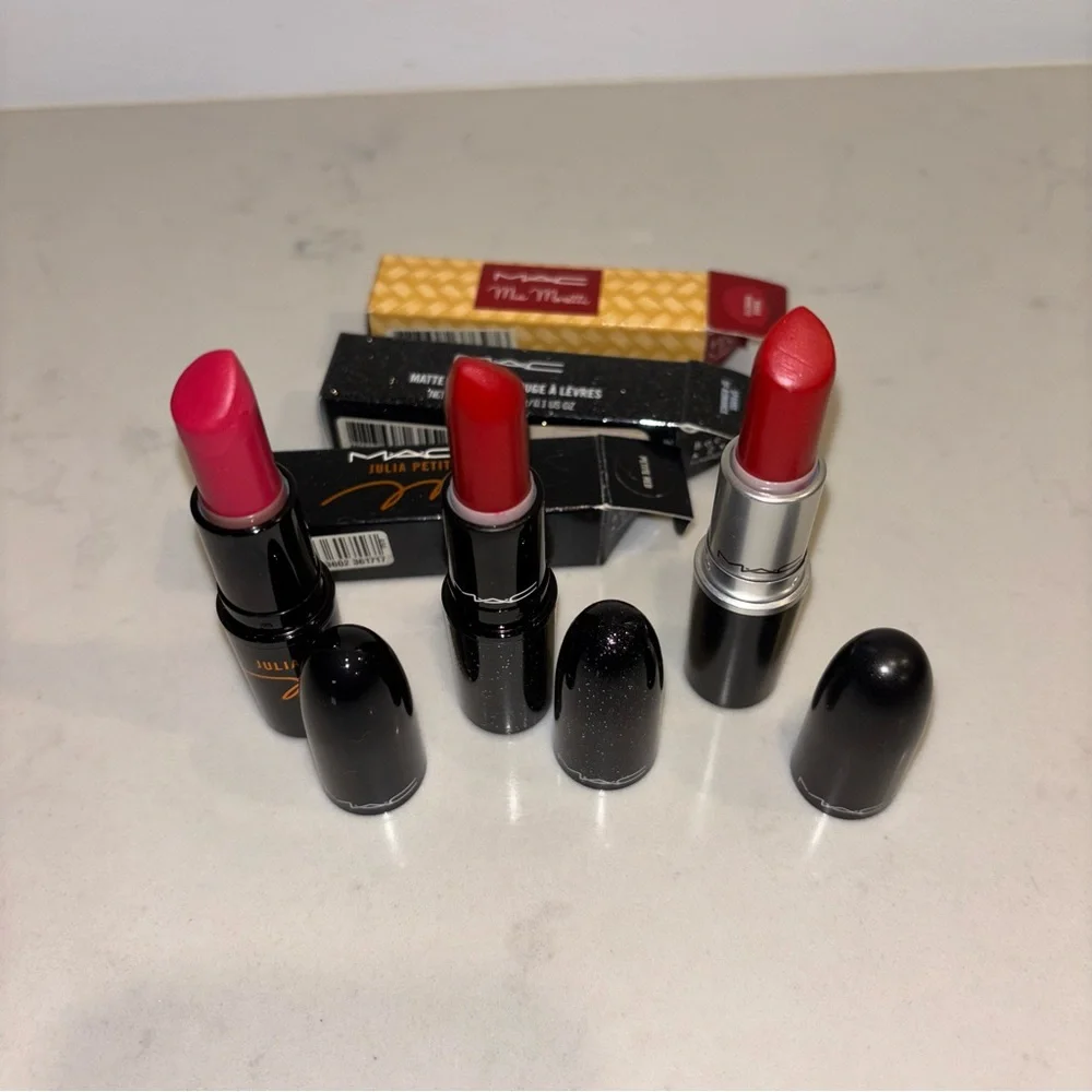 MAC Matte Satin Amplified Reds Lipstick