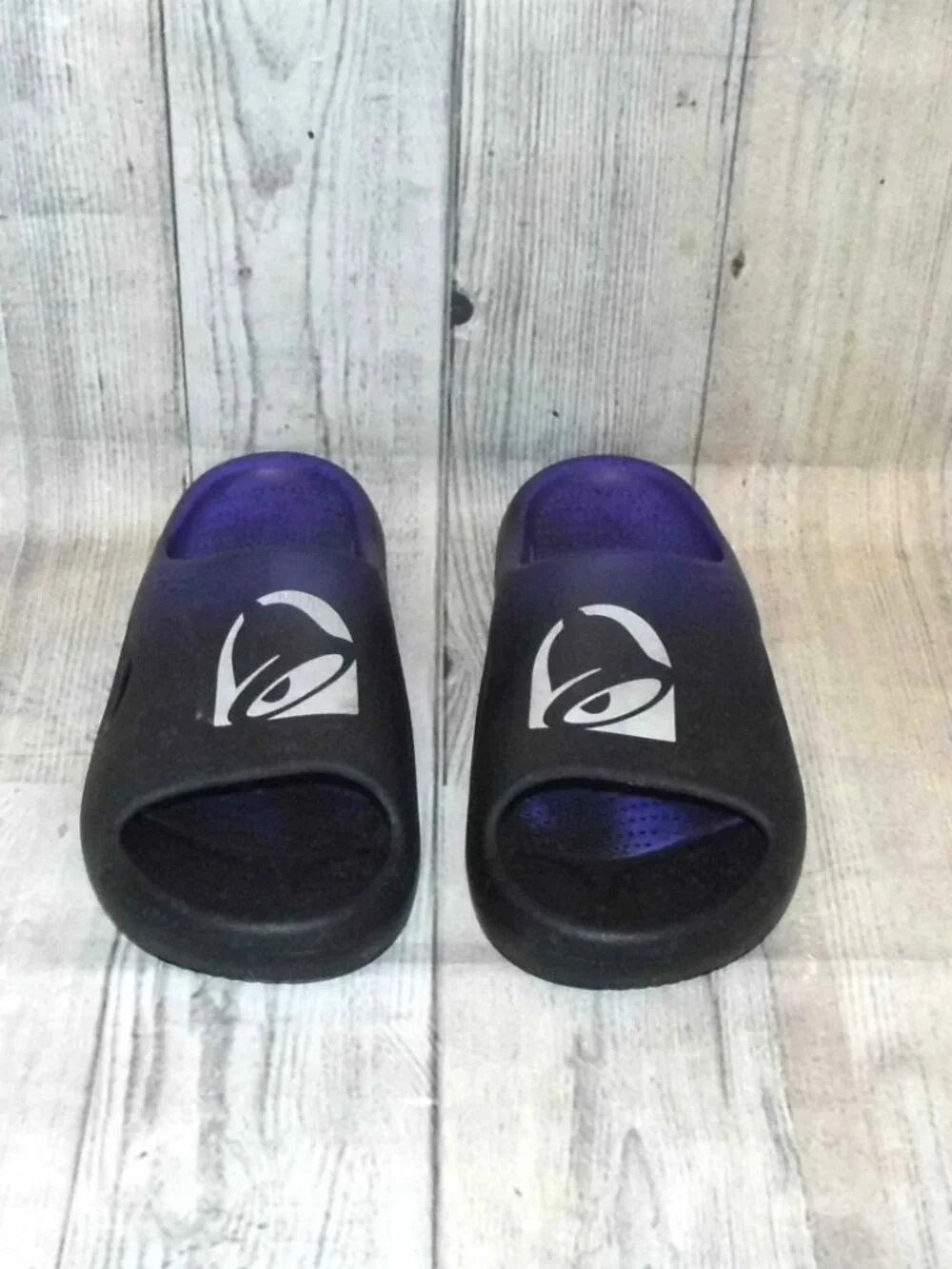 CROCS pre owned