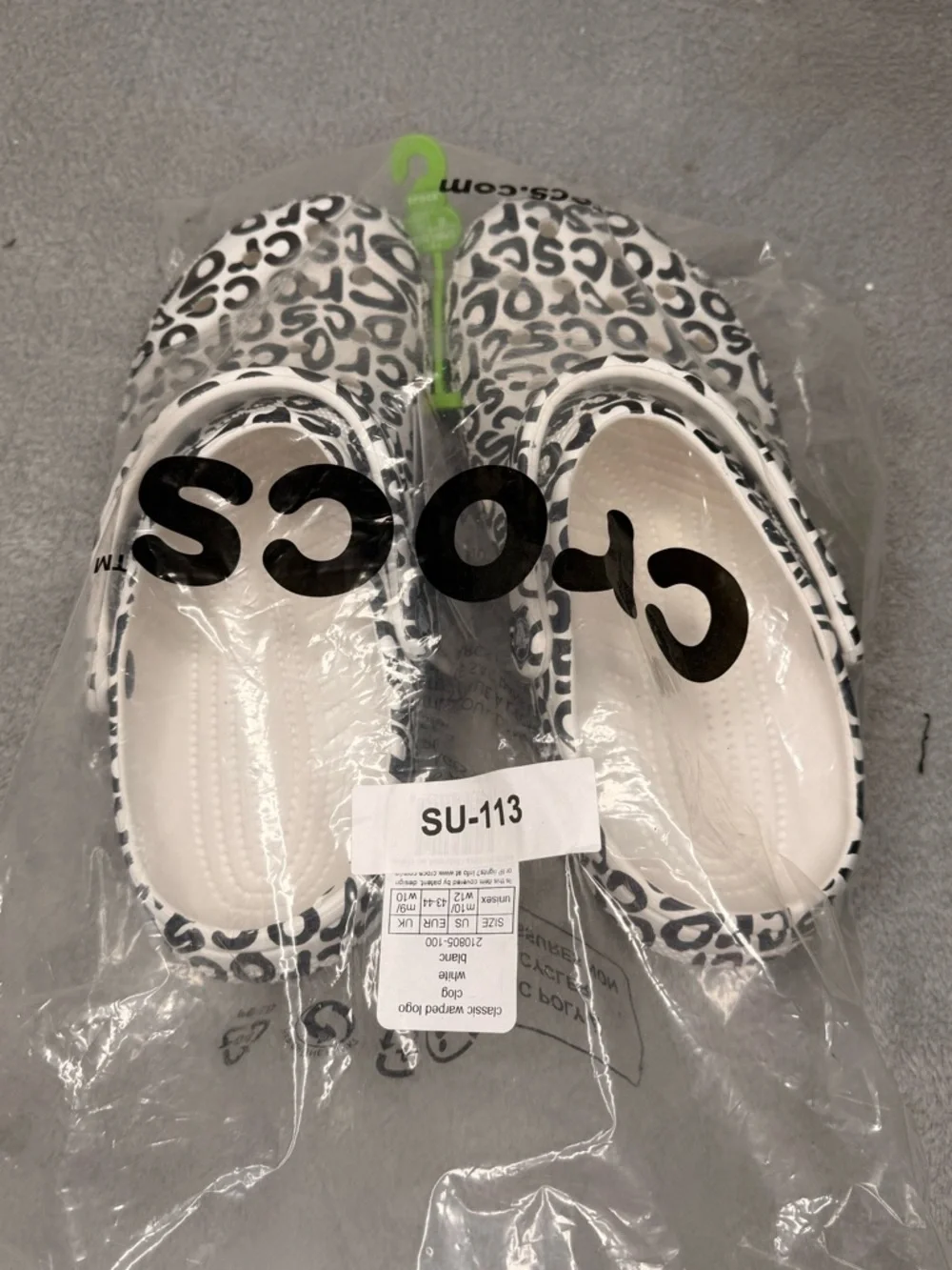CROCS 210805 forward