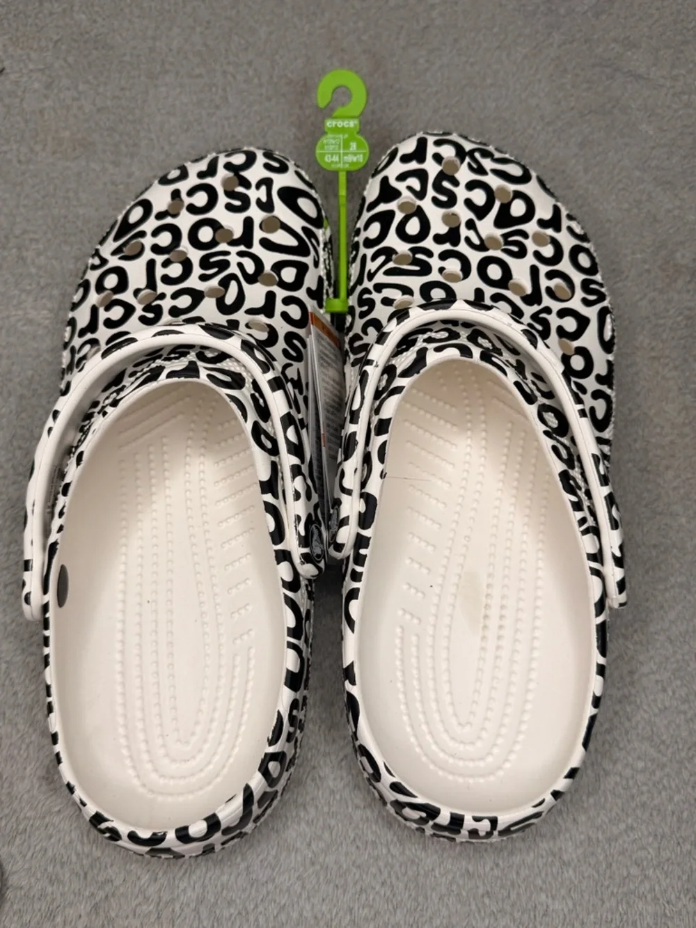 CROCS details securely worn