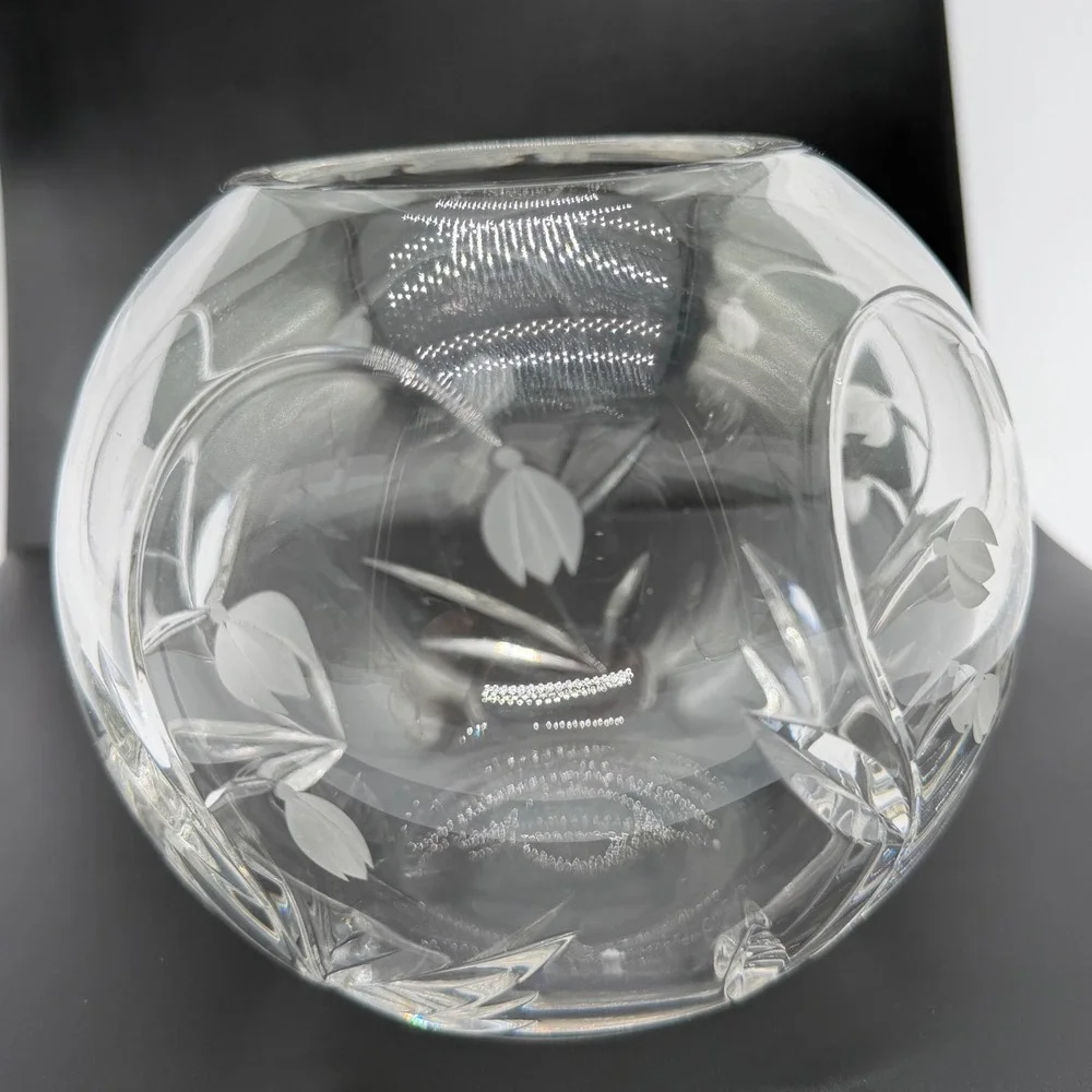 Tiffany & Co Crystal‎ Rose Bowl Vase Snowdrop Etched Floral Glass Round 5 Inch