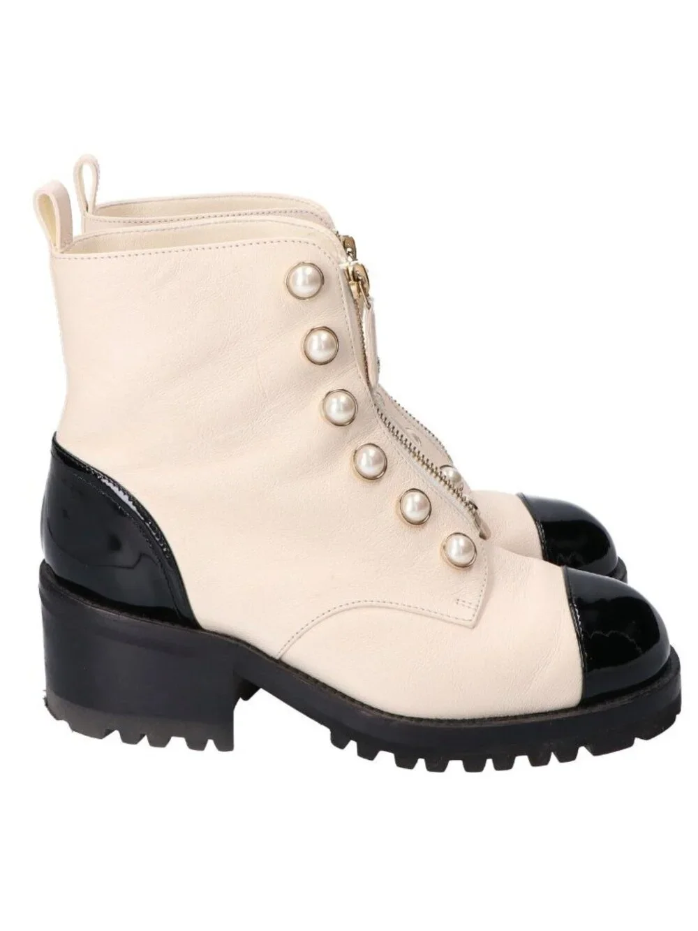 CHANEL off from