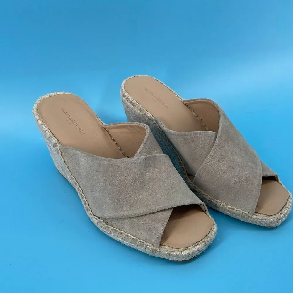 Banana Republic ship size 150