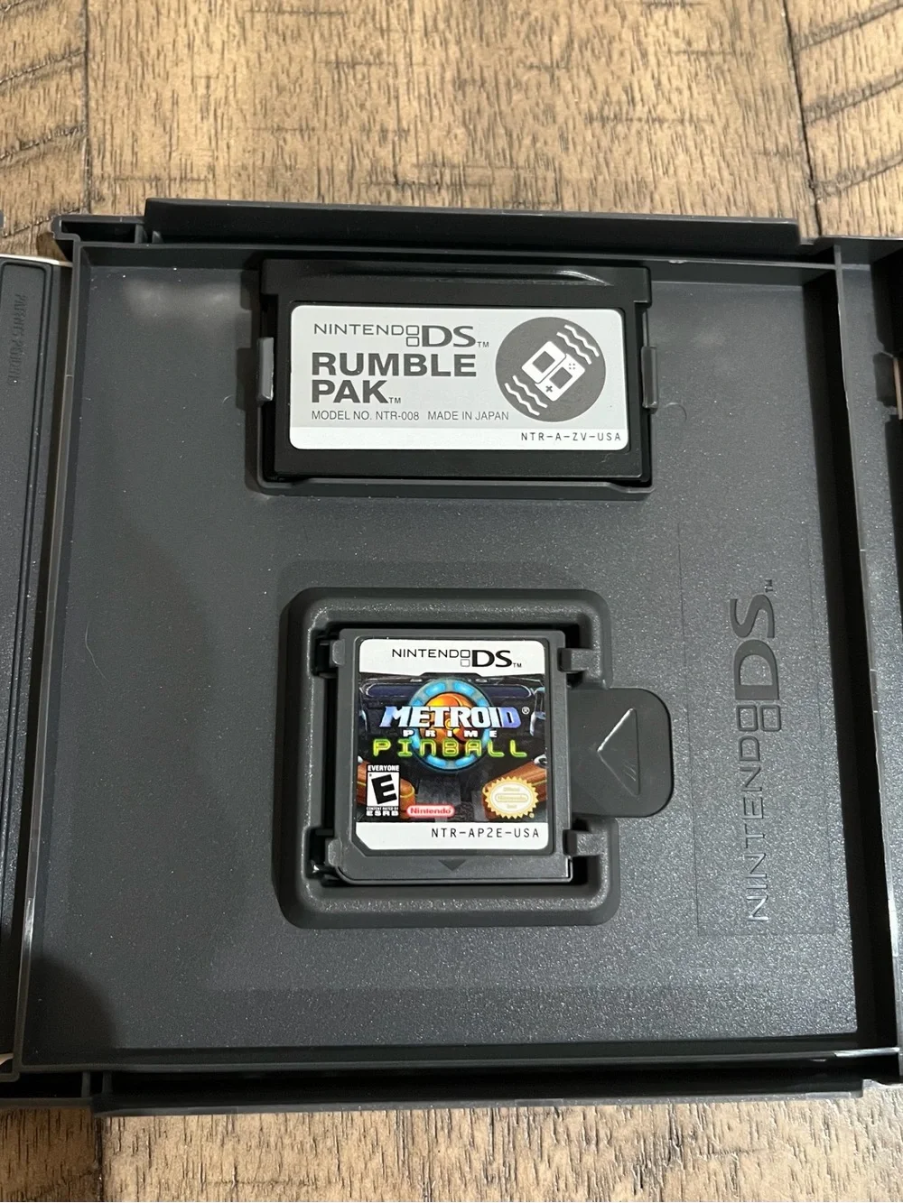 Nintendo DS 2005 Metroid Prime Pinball Complete w/ Rumble Pak & Manual Samus EUC