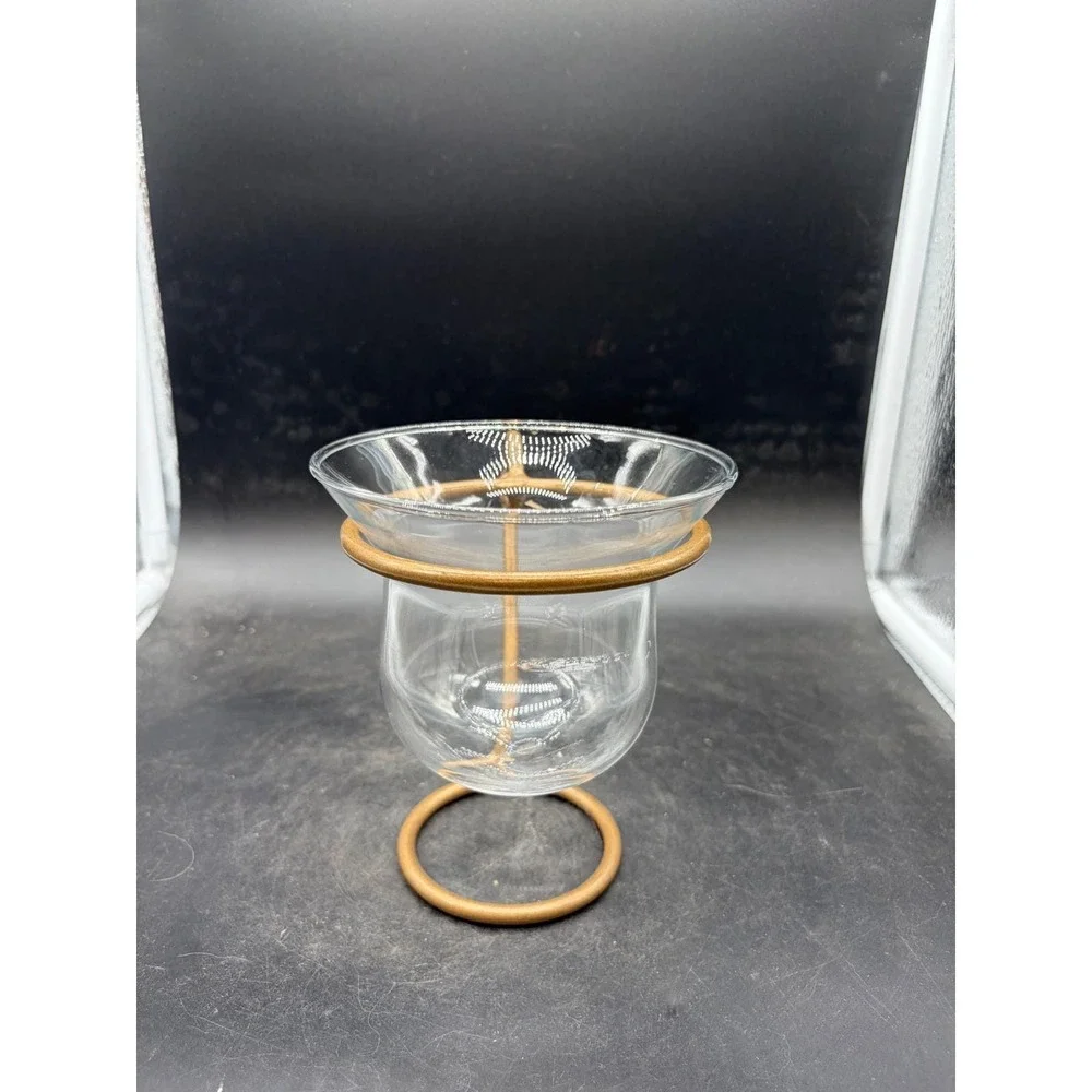The Unbranded Brand elegant glass