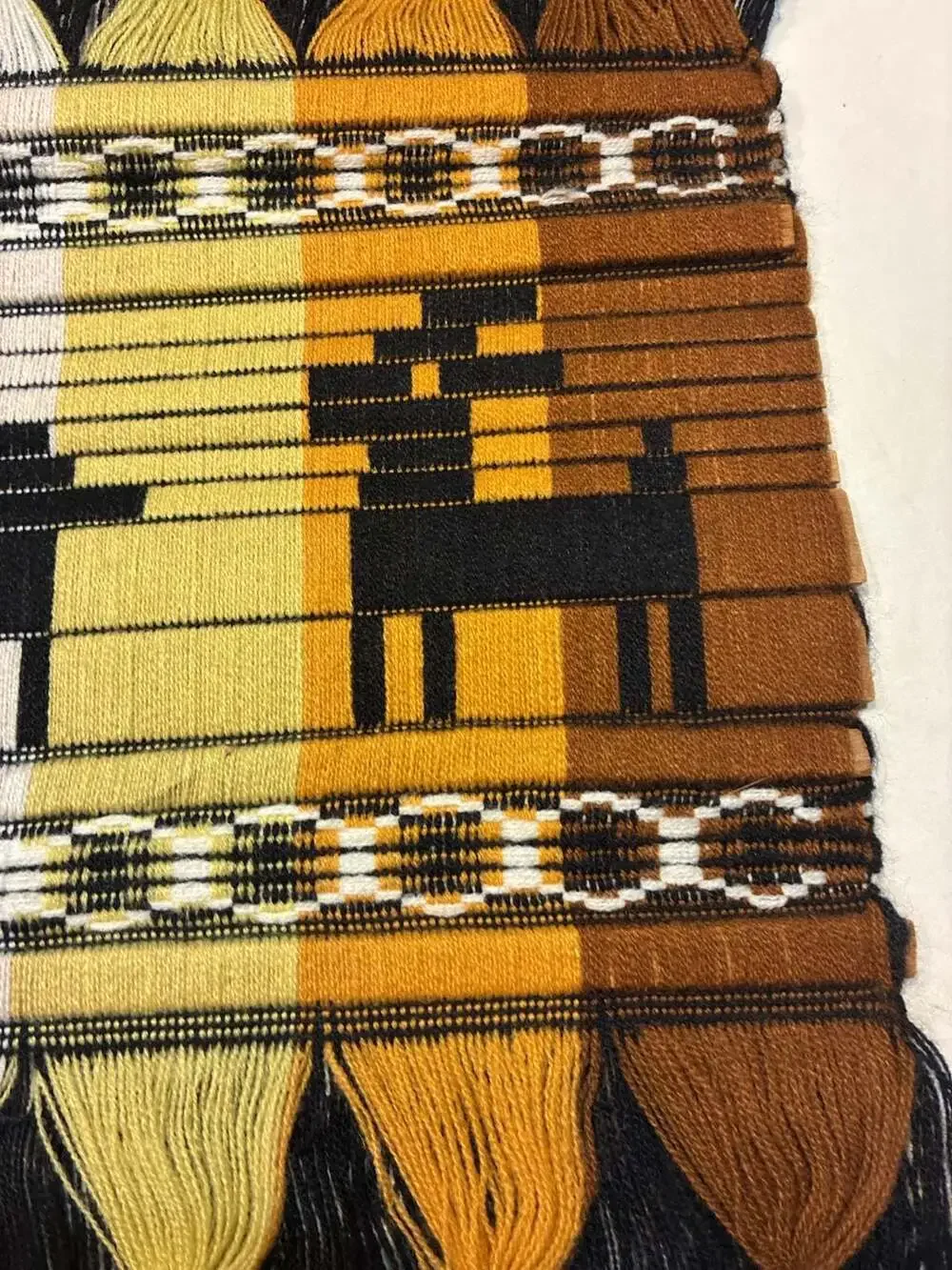 Unbranded hand woven