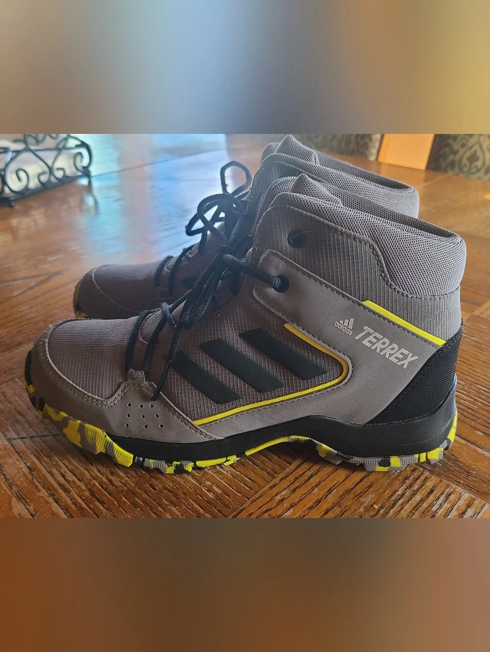 Adidas Terrex Kids Trail Boots, size 4.5, Gore-tex Membranes, Insulated