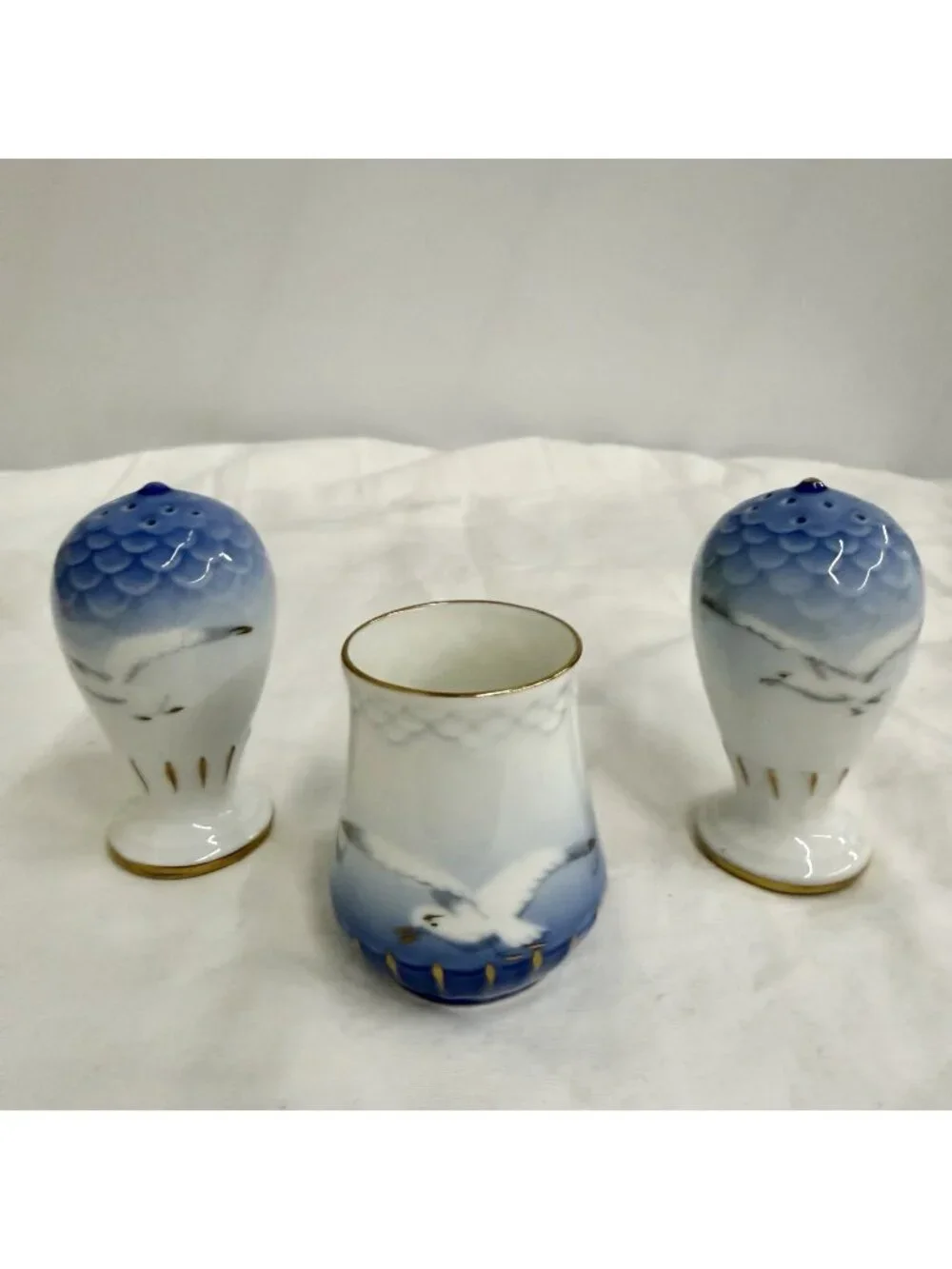 Bing & Grondahl B&G Seagull 52C Salt Pepper Shakers Toothpick Holder Set