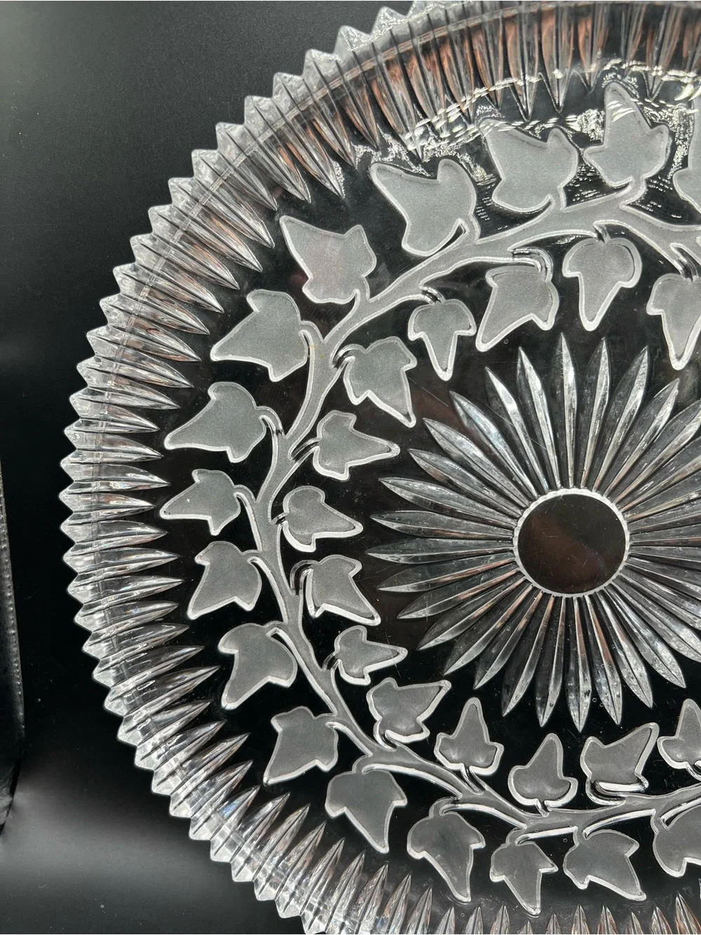 Vintage Frosted Ivy Leaf Glass Serving Plate Platter 11.75” Heavy Sawtooth Edge