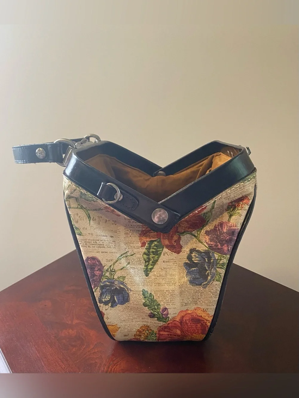 Patricia Nash structured floral