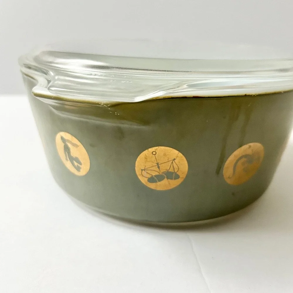 Pyrex vintage zodiac