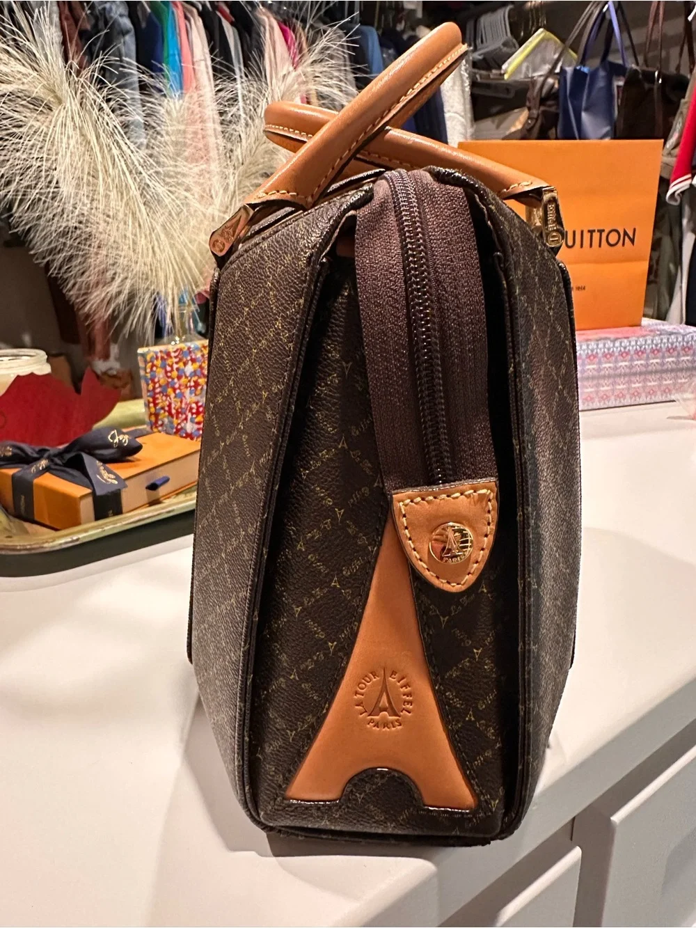 La Tour Eiffel classic brown