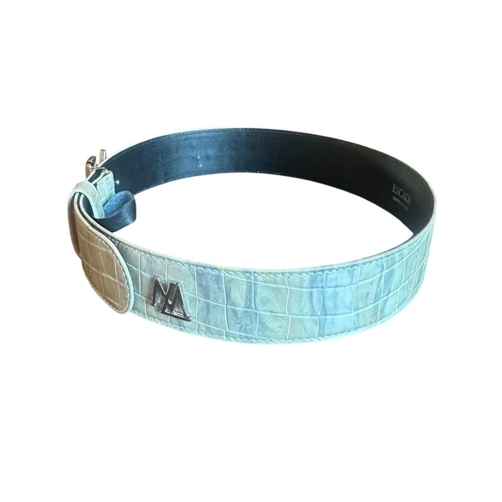 Escada stylish belt
