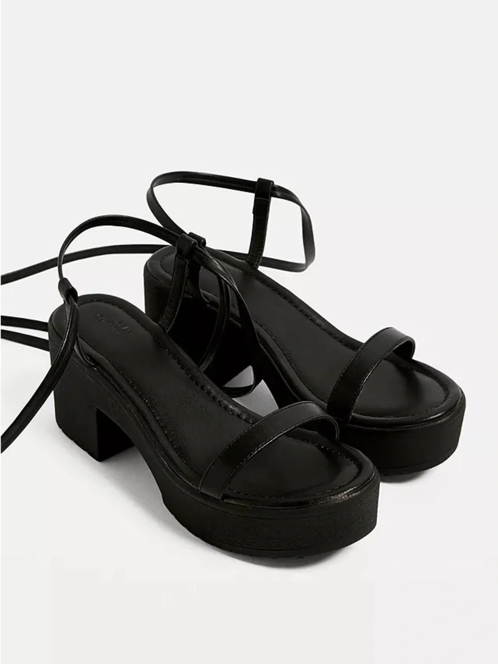 Urban Outfitters stylish black