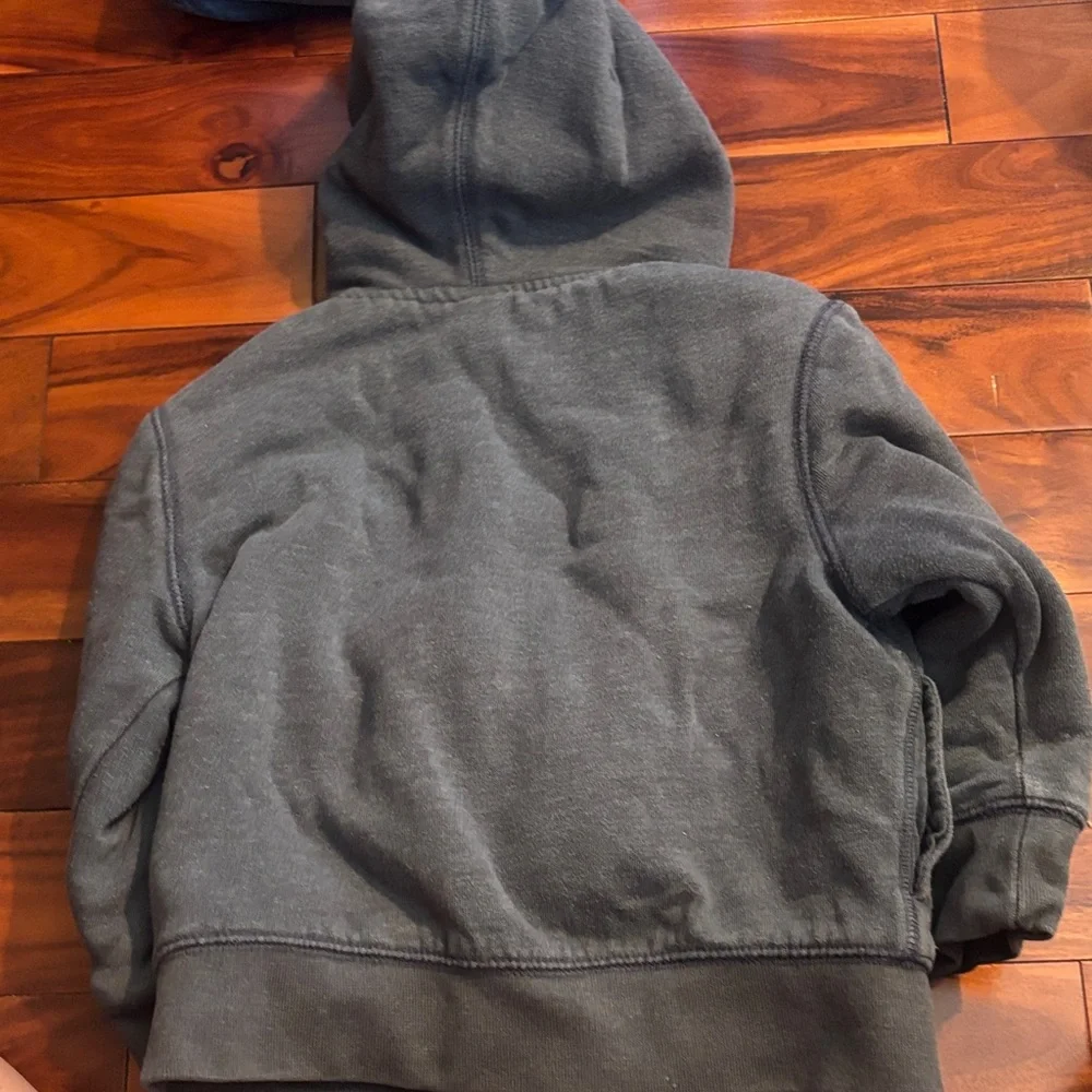 GAP charcoal gray