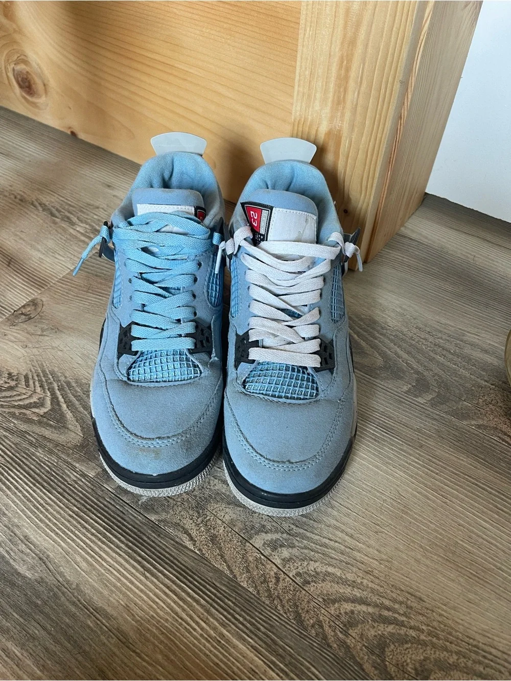 Jordan Men's Athletic Shoes Light Blue and Black