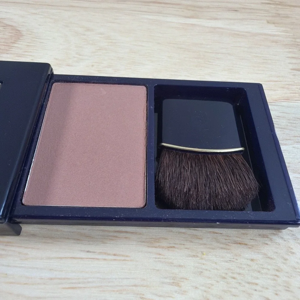 Estee Lauder day color