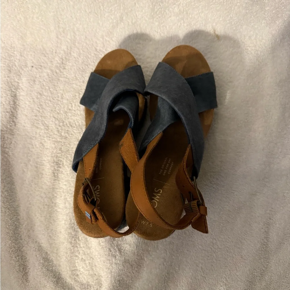 Toms elevate your