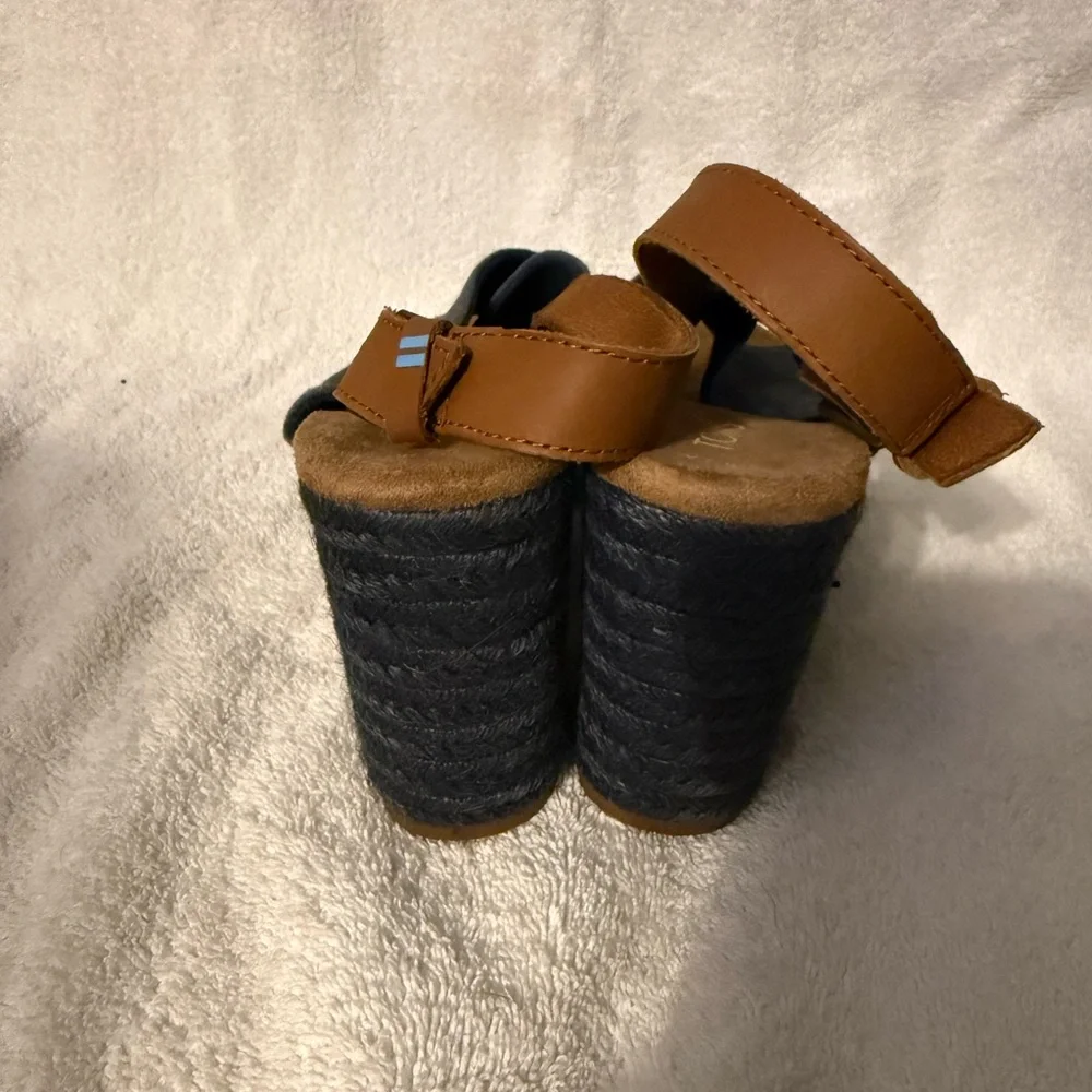 Toms elevate your