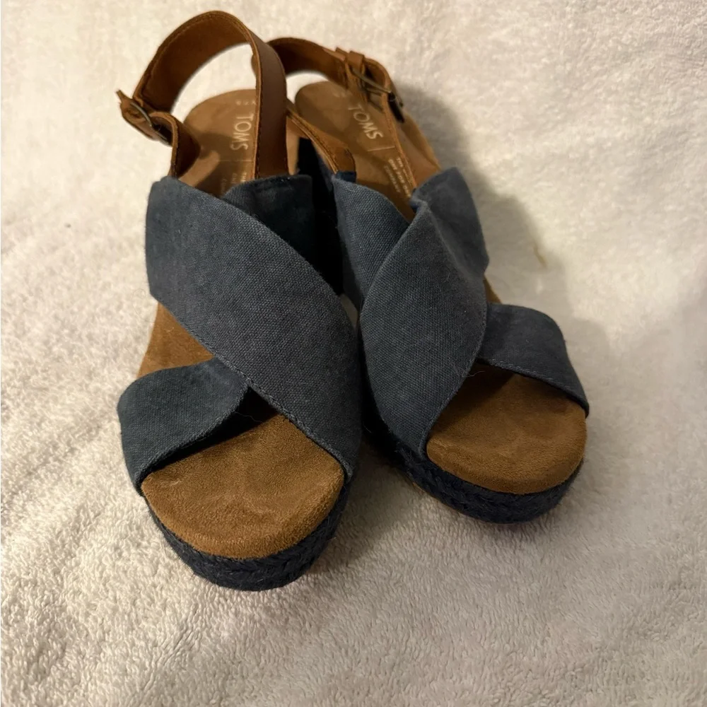 Toms elevate your