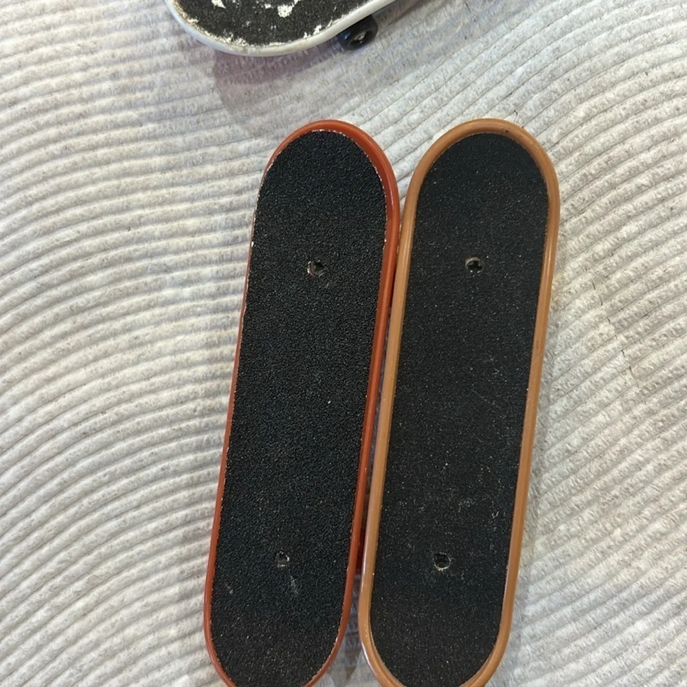 Tech Deck kids finger