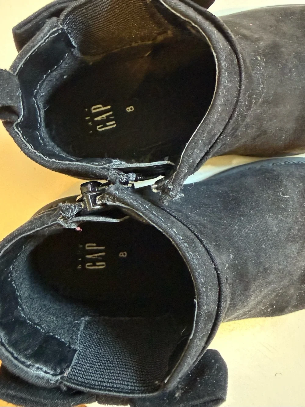 GAP stylish black