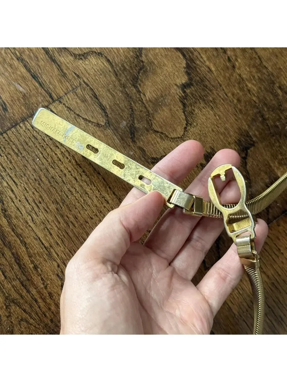 ✨ Michael Kors Gold Tone Stretch Snake Chain Waist Belt