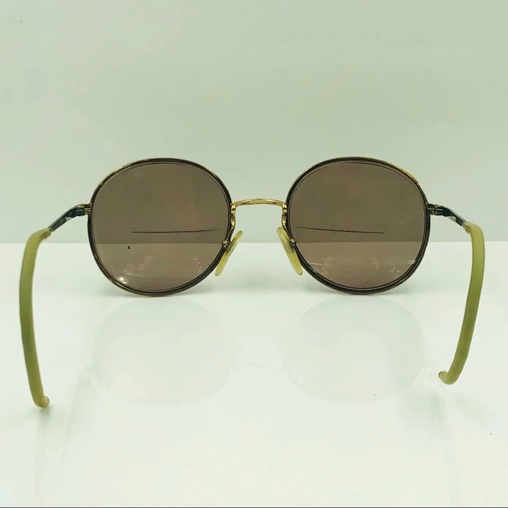 Luxottica listing pair