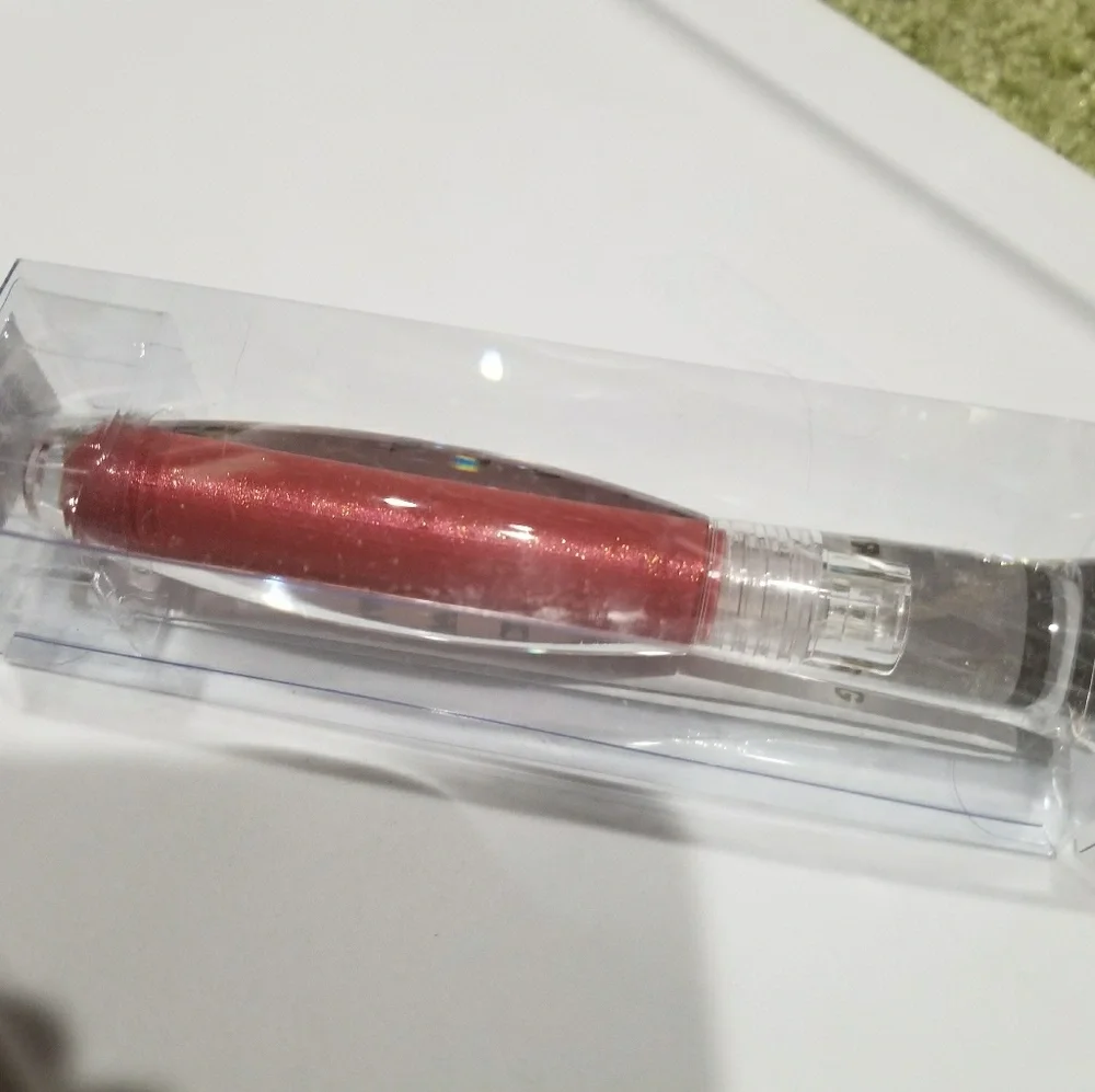 Fake Bake Babe Tool Lip Gloss in High Maintenance