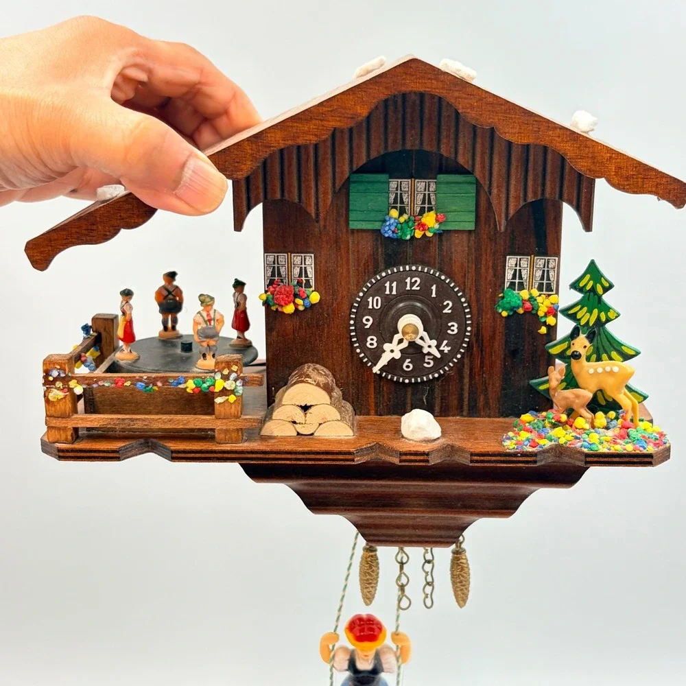 VTG Hermle Quartz 2200 German Cuckoo Clock Chalet Dancers Deer Alpine Wood House
