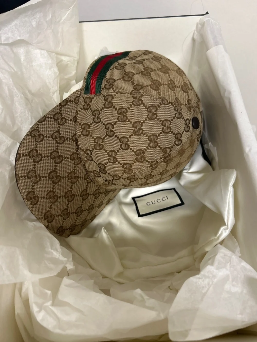 Gucci beige canvas