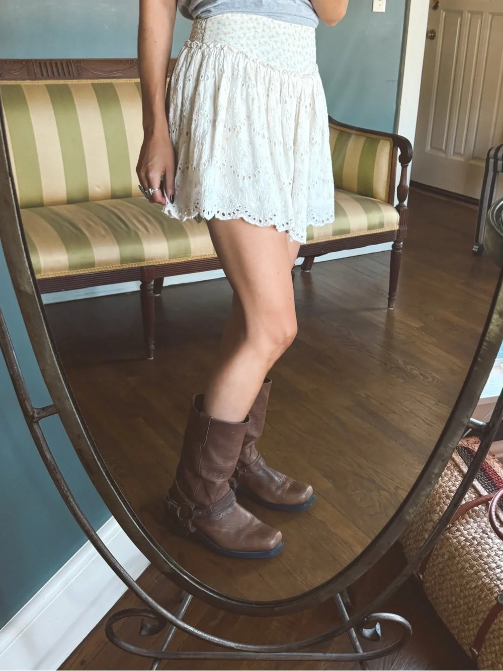 Frye so beautiful