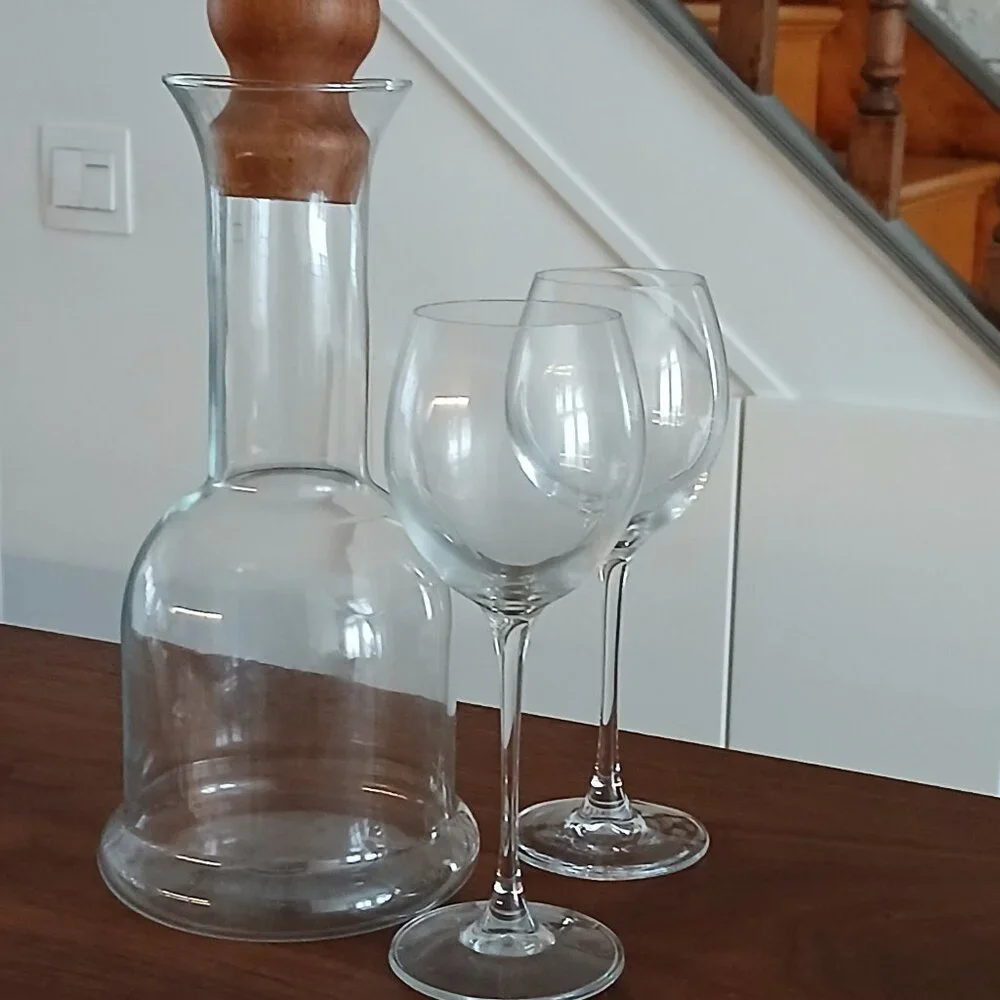 N/A glass carafe