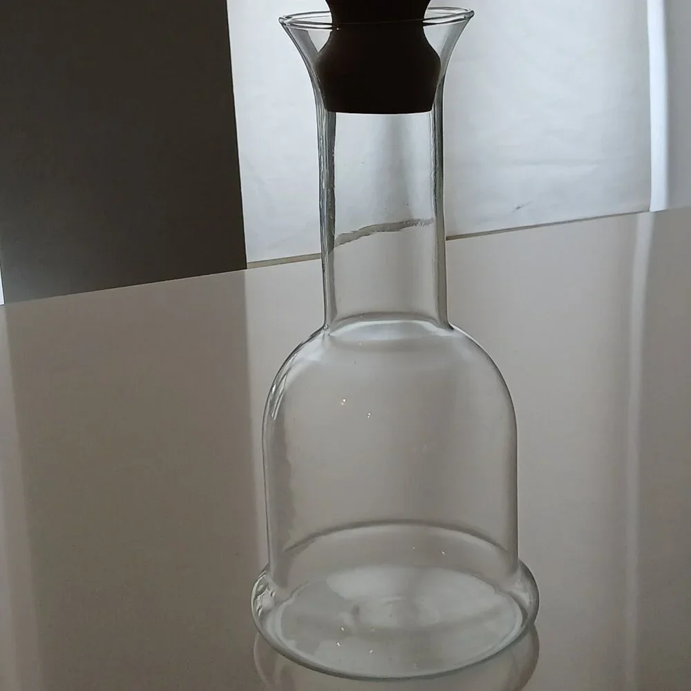 N/A glass carafe