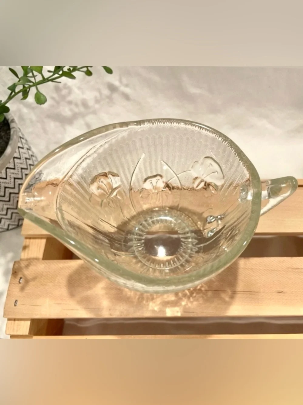 Jeannette Glass beautiful clear