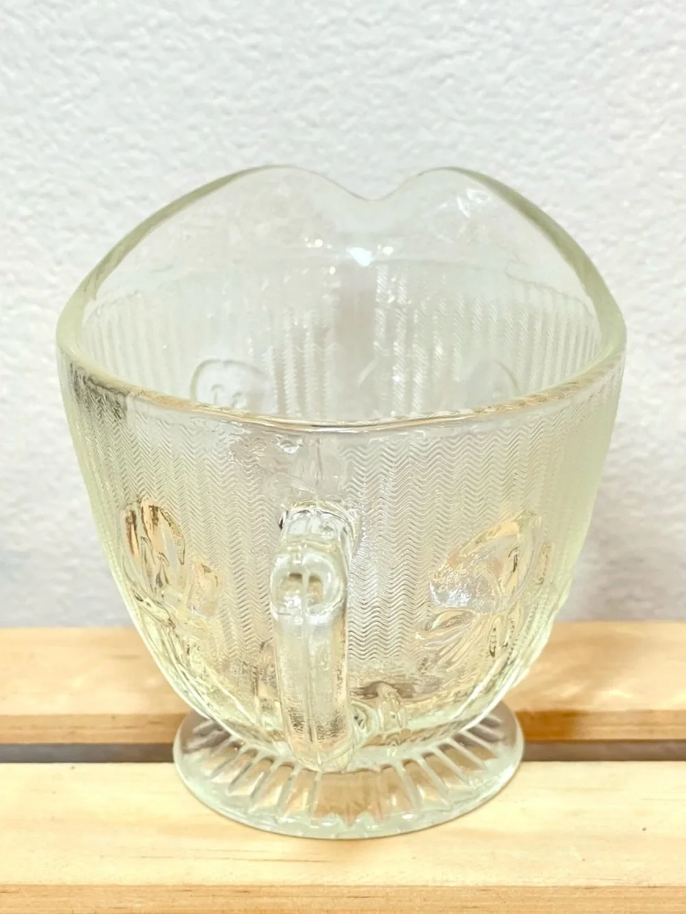 Jeannette Glass beautiful clear