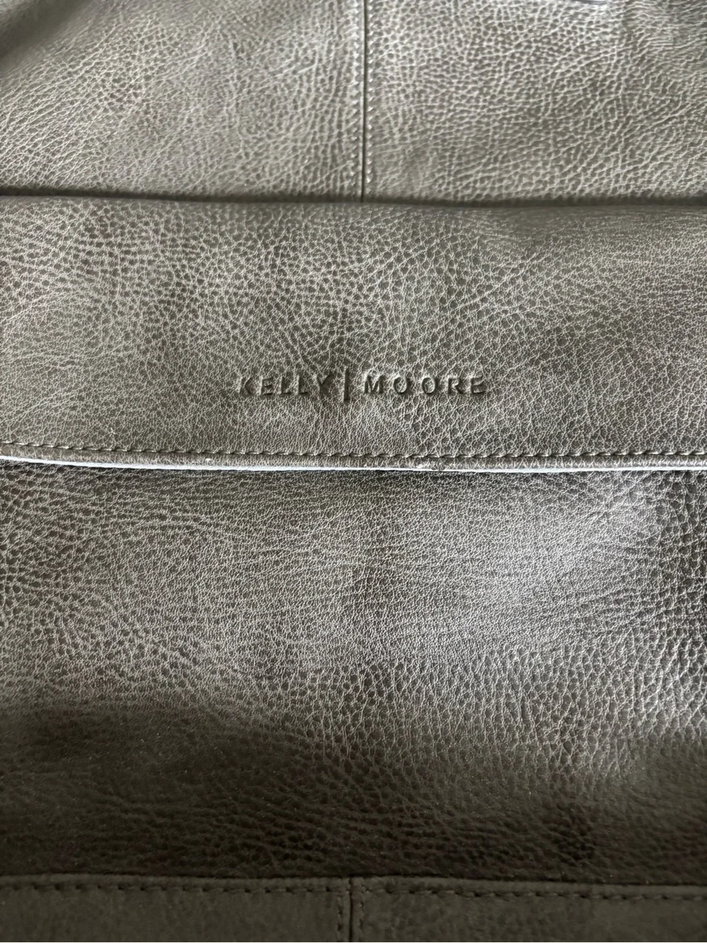 N/A stylish cream