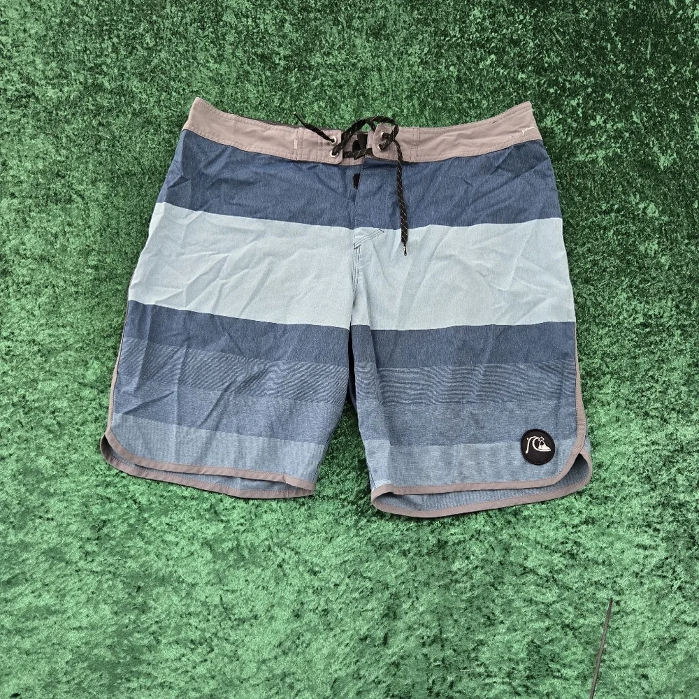 Quiksilver stylish board