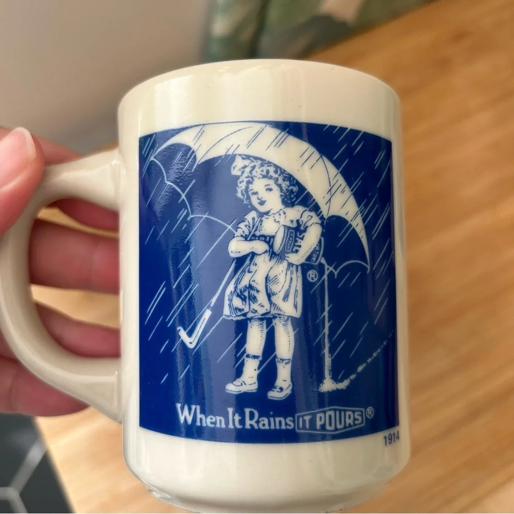 Vintage mug off