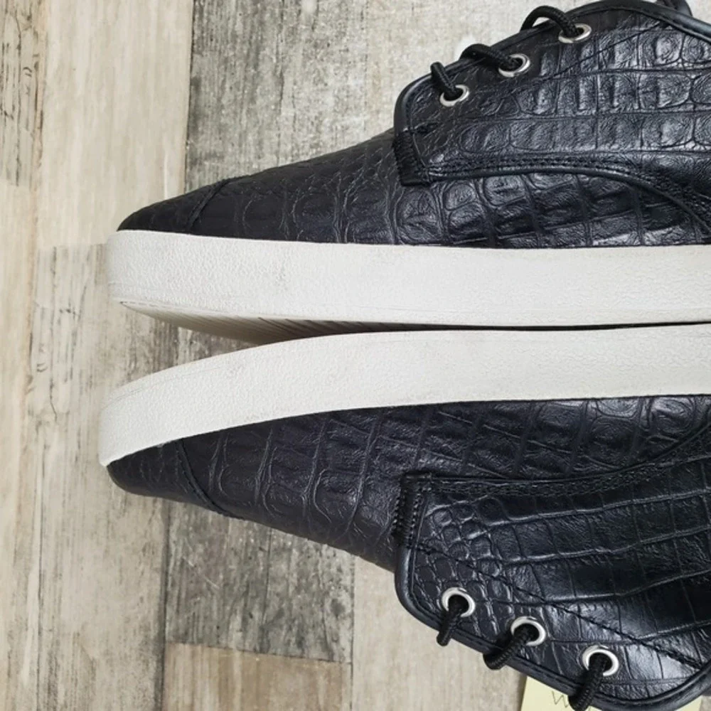 Toms new without