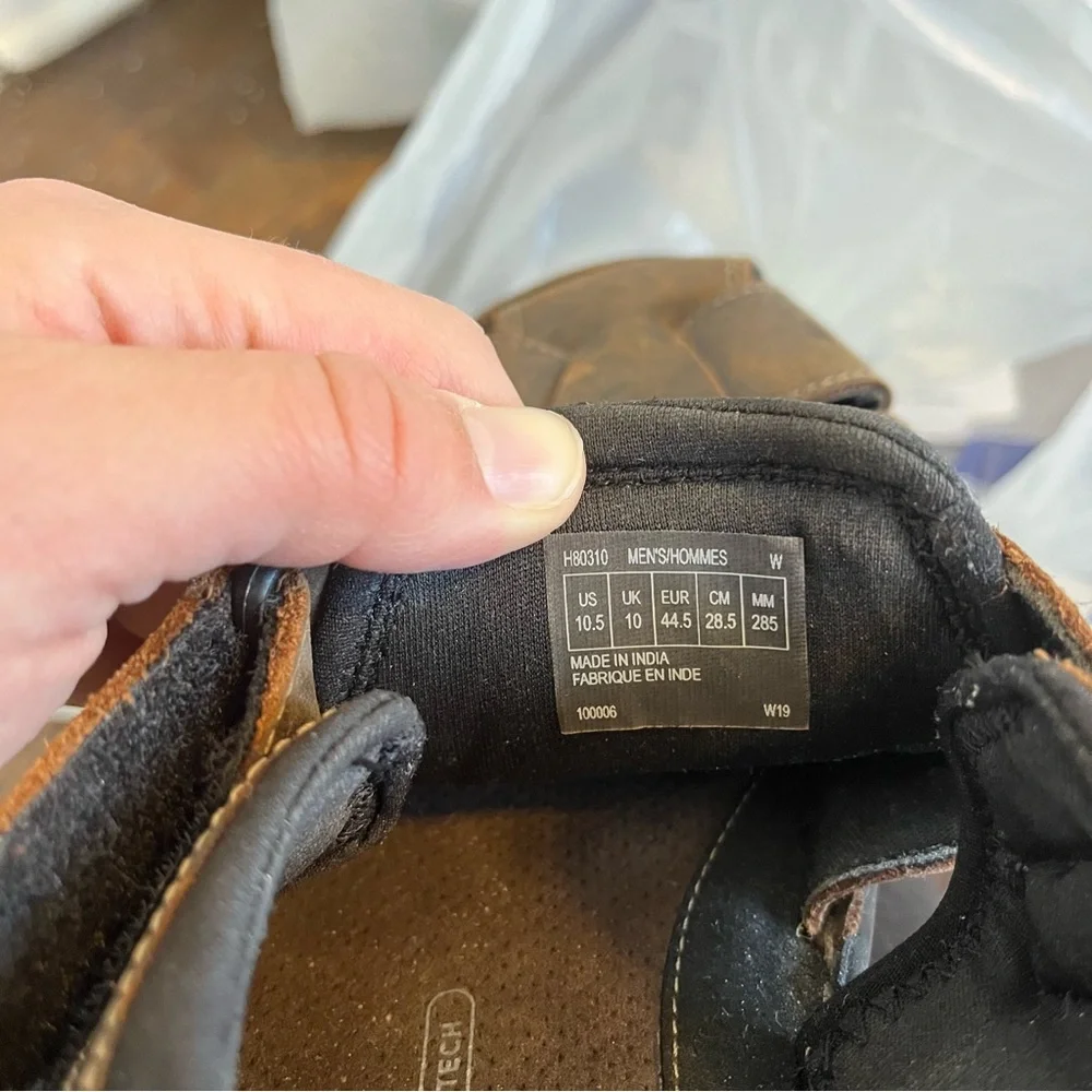 Rockport men’s size