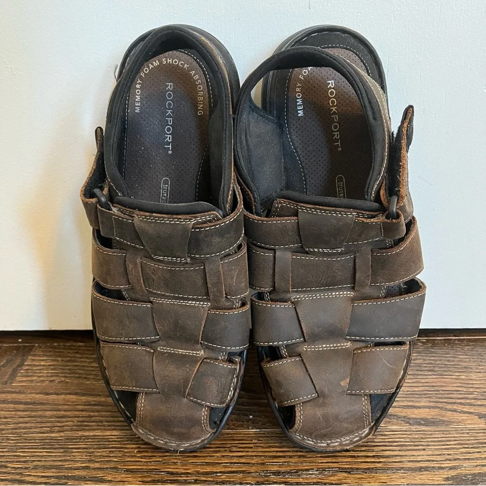 Rockport men’s size
